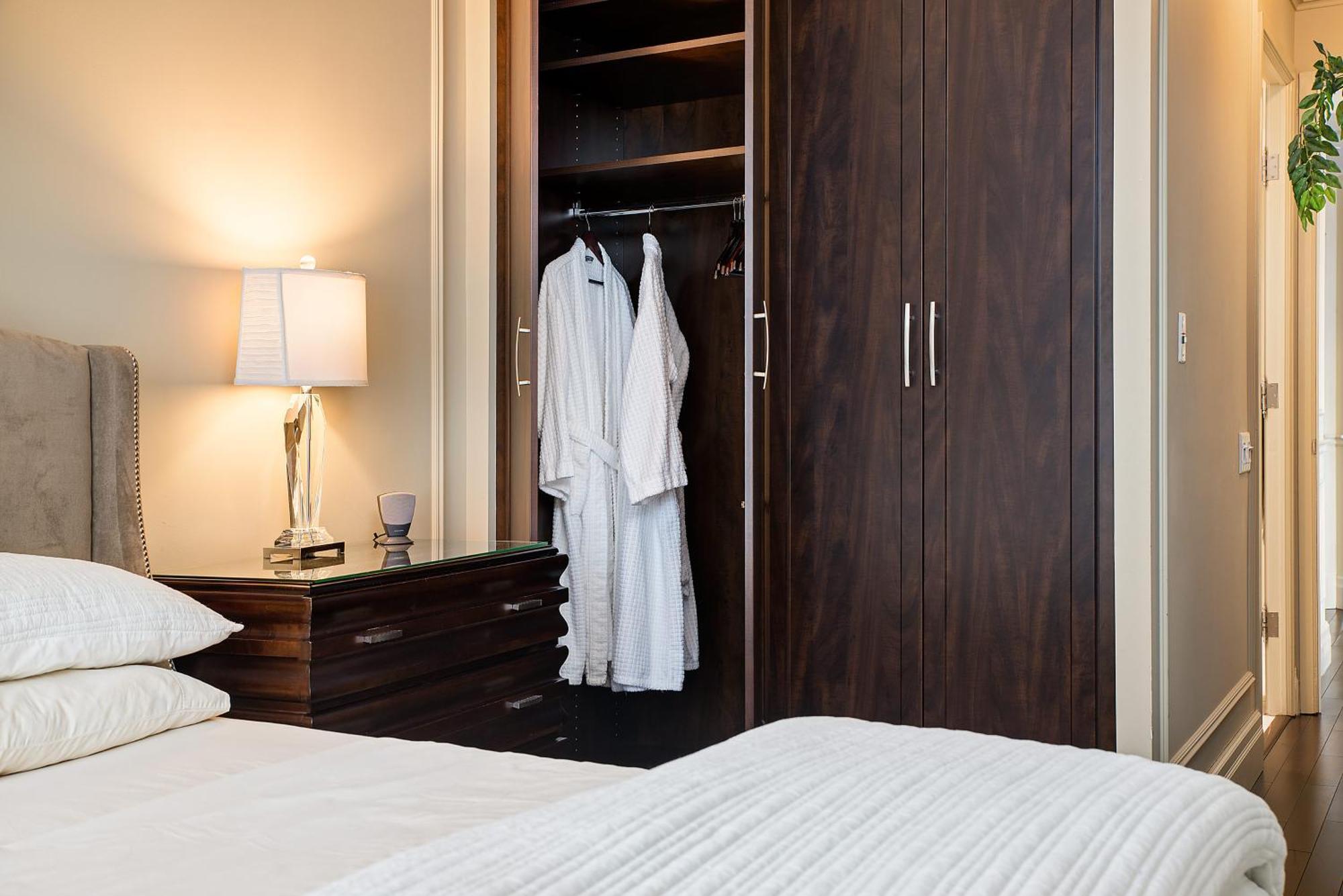 טורונטו Sky Suites Yorkville מראה חיצוני תמונה