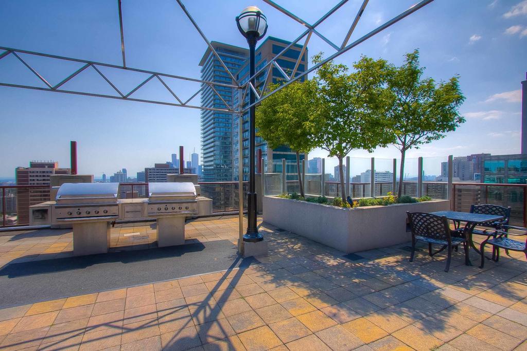 טורונטו Sky Suites Yorkville חדר תמונה