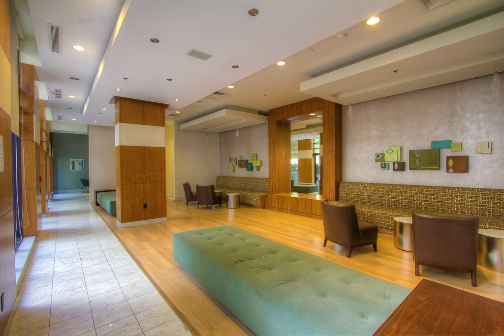 טורונטו Sky Suites Yorkville חדר תמונה