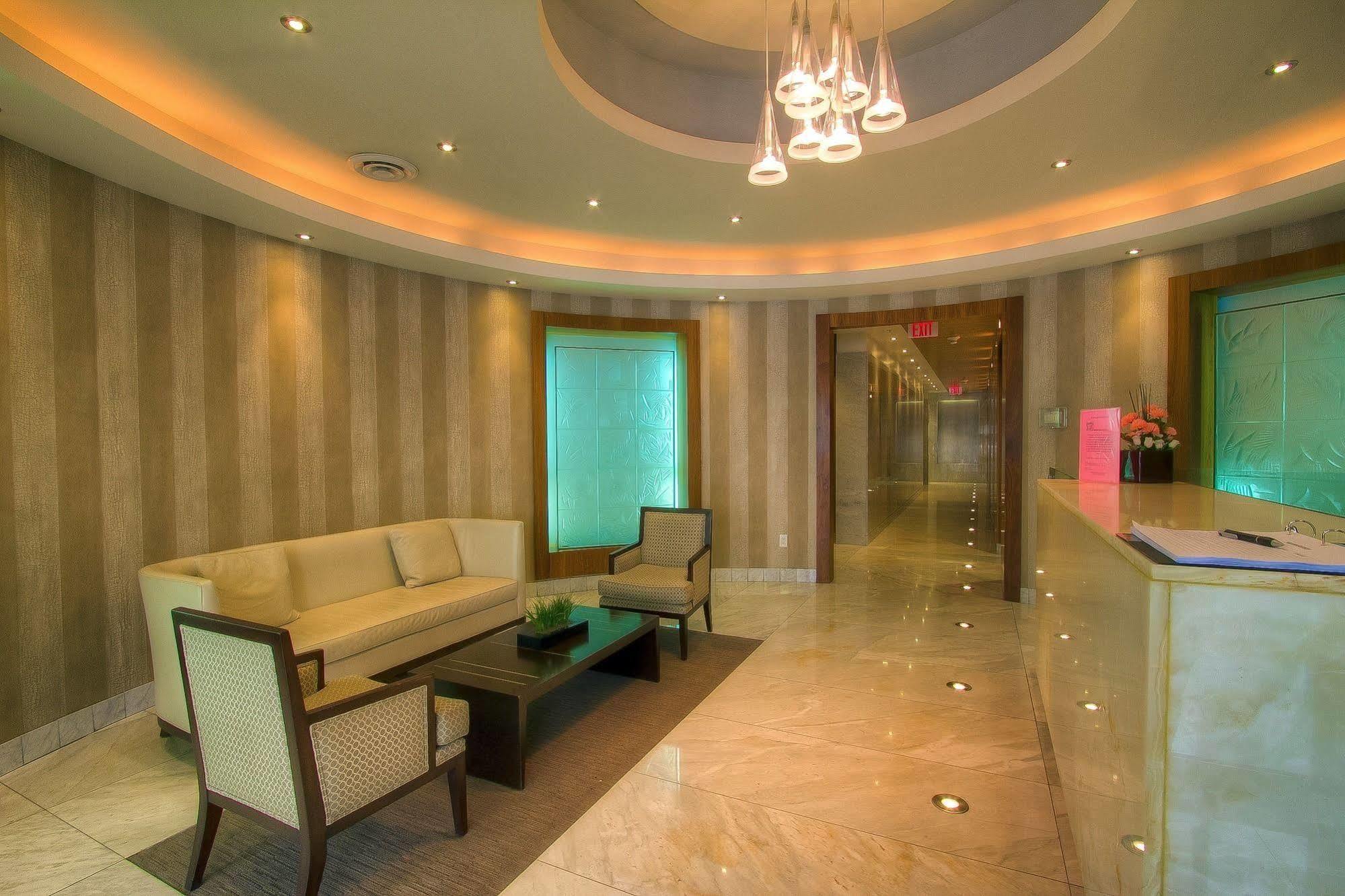טורונטו Sky Suites Yorkville מראה חיצוני תמונה