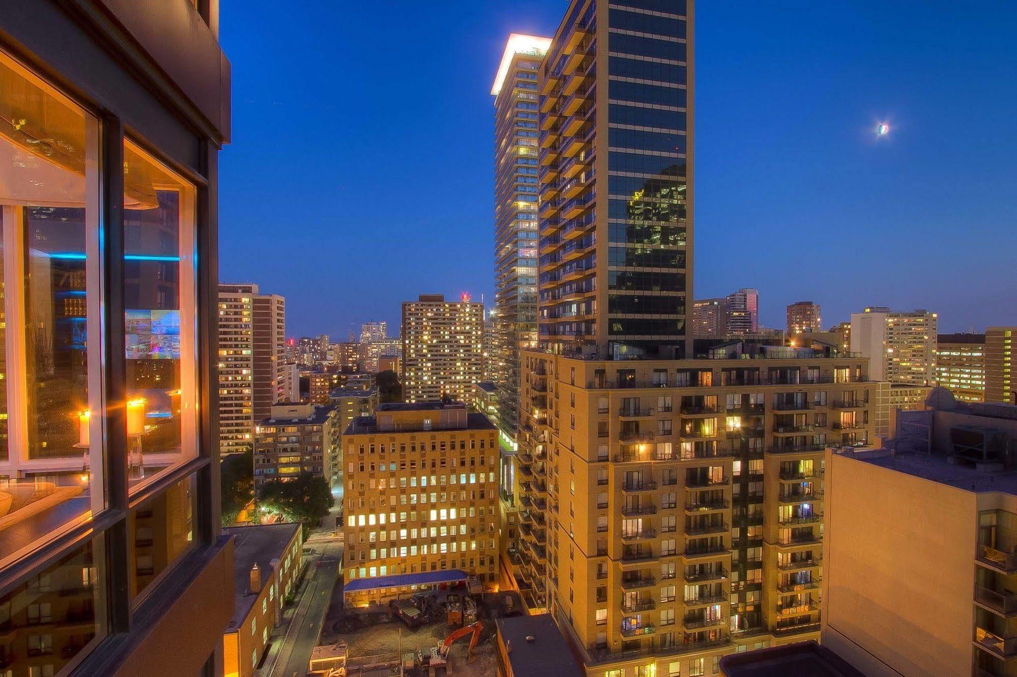 טורונטו Sky Suites Yorkville מראה חיצוני תמונה